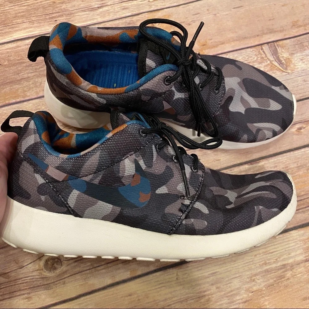 Nike Roshe Camo